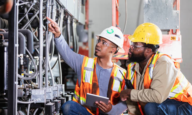 Best Circuit Breaker Repair  in Cave Junction, OR
