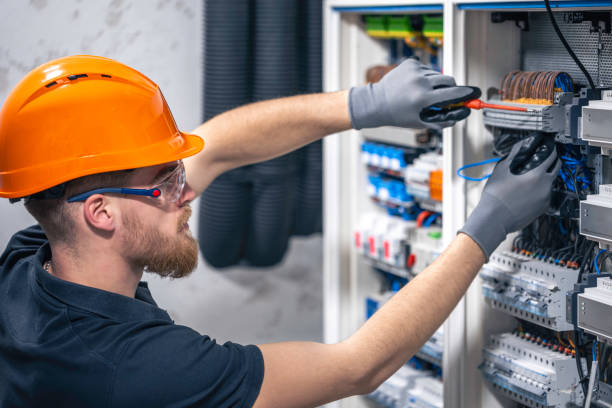 Best Licensed Electrician  in Cave Junction, OR